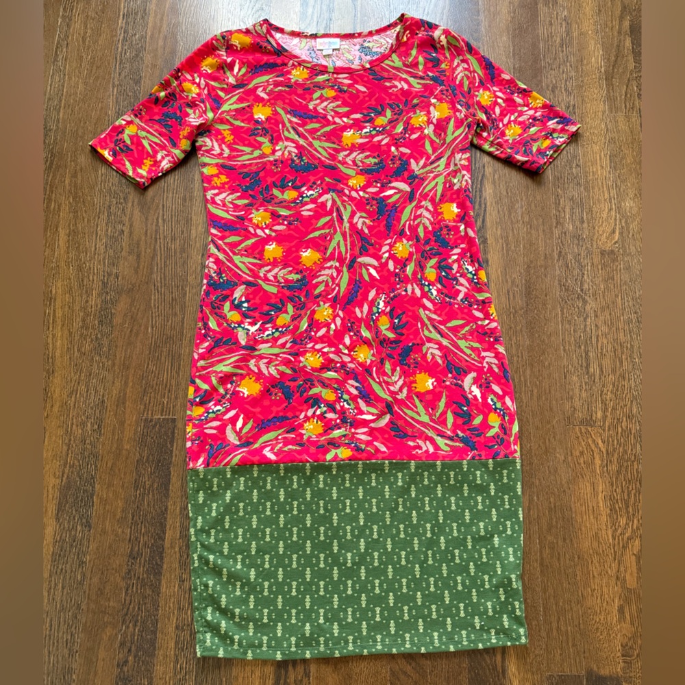 LuLaRoe Red and Green Floral Top